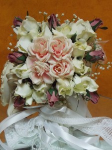 CREAMPINK, PINK AND  CREAM ROSES SQUARE BOUQUET